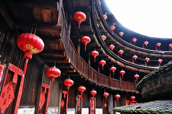 Nanjing Tianluokeng Hakka Cluster Private Day Tour From Xiamen - Logistics and Conditions