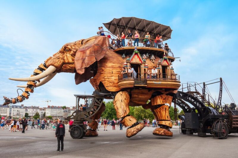 Nantes: City Exploration Game and Tour - Key Points