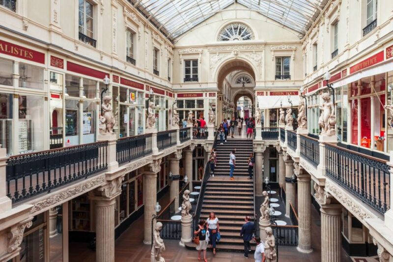 Nantes: Express Walk With a Local in 60 Minutes - Excluded From the Tour