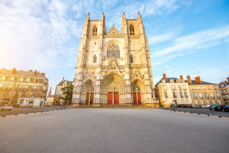 Nantes: First Discovery Walk and Reading Walking Tour - Cathedral of St. Peter