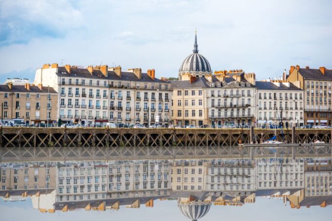 Nantes: First Discovery Walk and Reading Walking Tour - Basilique Saint-Nicolas De Nantes