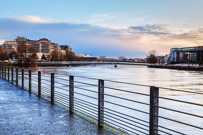 Nantes Like a Local: Customized Private Tour - Meeting and End Points