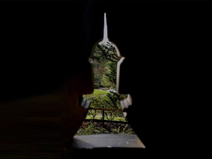 Nantes: Outdoor Escape Game - The Elixir of the Alchemist - Exploring the Garden