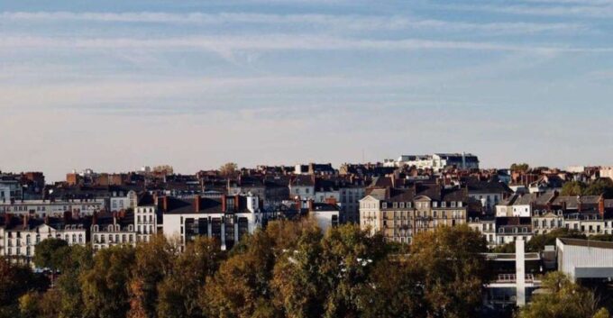 Nantes: Photoshoot Experience - Professional Photographer