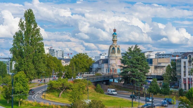 Nantes Private Guided City Tour - Key Points