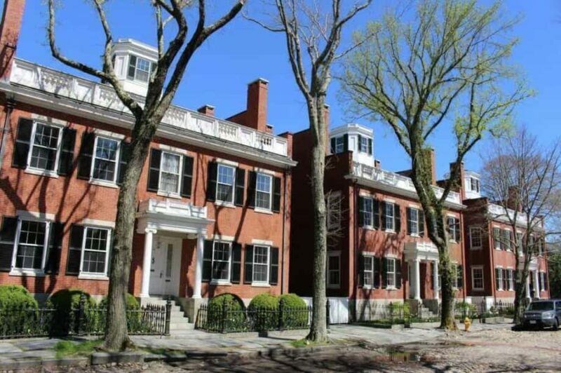 Nantucket: Guided Scenic Island Driving Tour - Key Points