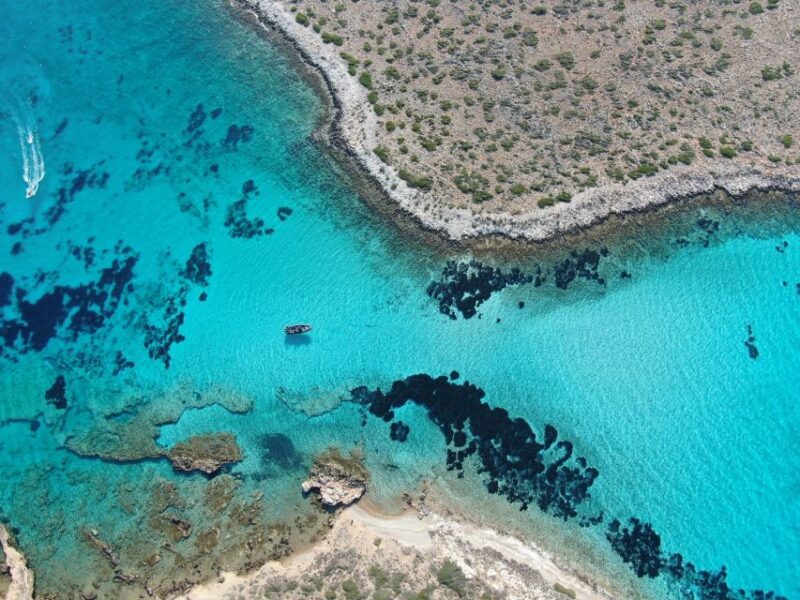 Naousa: Private Boat Cruise to Antiparos Island - Refreshment and Relaxation