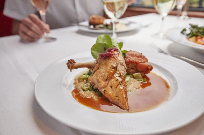 Napa Valley Wine Train: Gourmet Express Lunch or Dinner - Sparkling Wine Welcome Taste