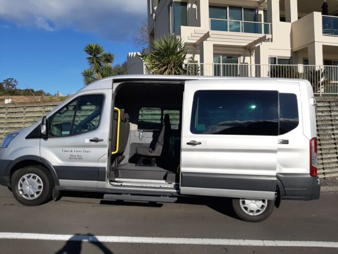 Napier: Afternoon Wine Gin Tasting Tour - Gin Distillery Experience