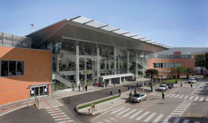 Naples: Airport or Train Station Transfer to Sorrento & Back - Service Availability and Validity