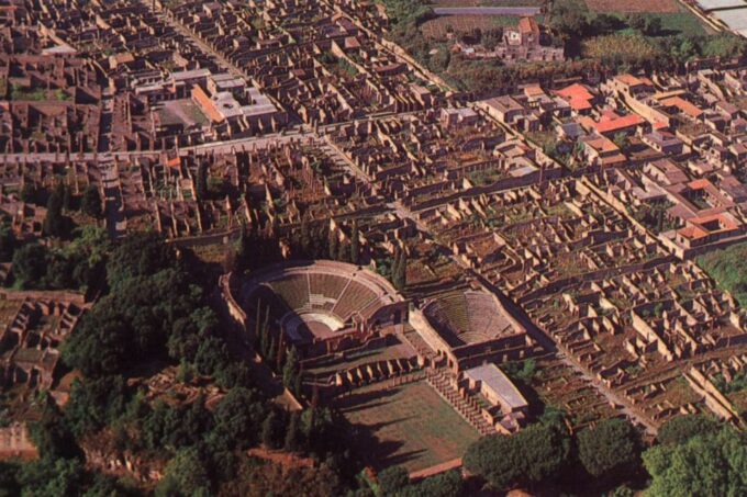 Naples and Pompeii: Half-Day Tour - Transportation and Pick-up