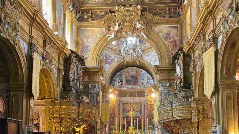 Naples: Blood and Passion - A Self-Guided Audio Tour - Key Points
