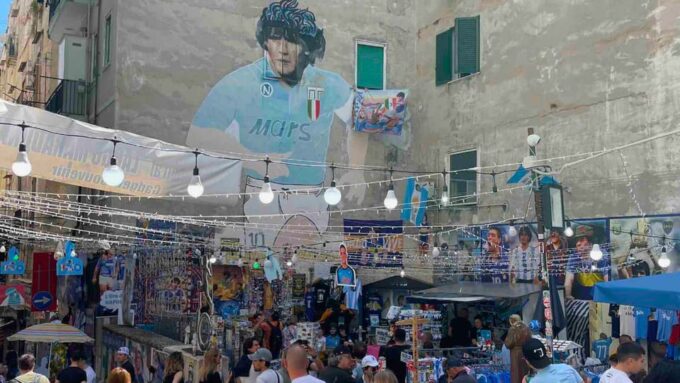 Naples: Blood and Passion - A Self-Guided Audio Tour - Immersive Audio Experience