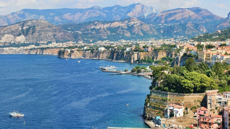 Naples: Full-Day City Tour With Pompeii and Sorrento - Naples Sightseeing
