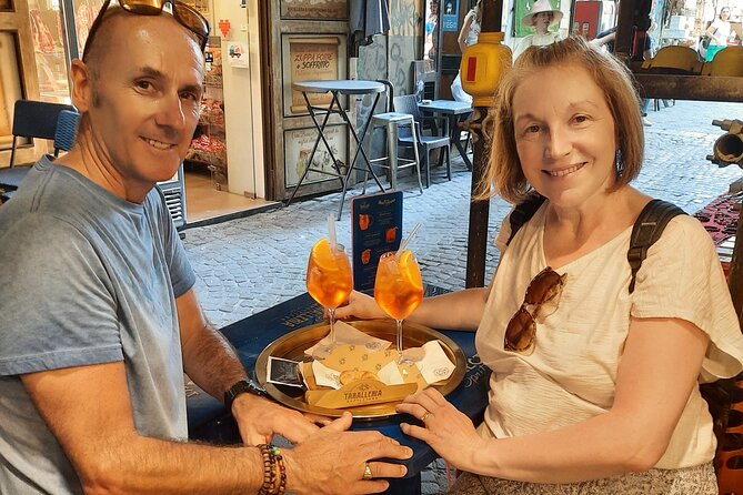 Naples Historic Center Private Tour With Pizza Lunch - Customer Reviews