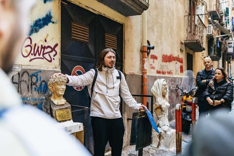Naples: Historical and Street Art Walking Tour - Local Life and Artisan Shops