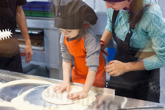 Naples Pizza Making Class With Tastings-Do Eat Better Experience - Instructor and Venue Considerations