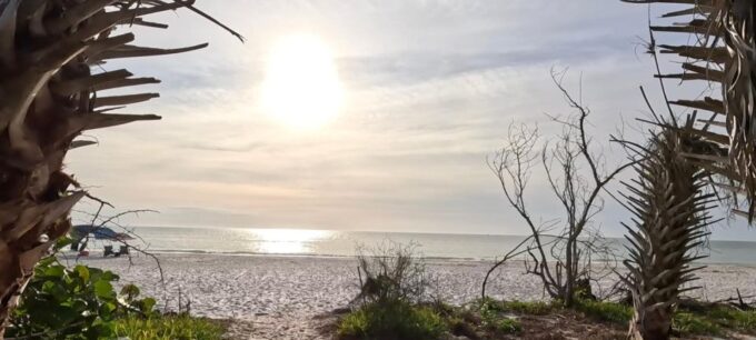 Naples Private Boat Charter- All Beach Amenities Included! - Keewaydin Island Exploration