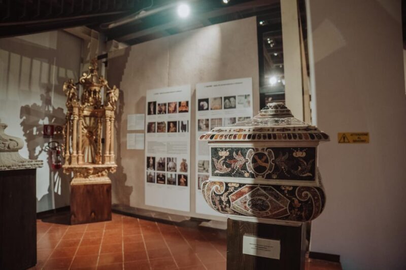 Naples: Santa Chiara Cloister Guided Group Tour - Photography Guidelines