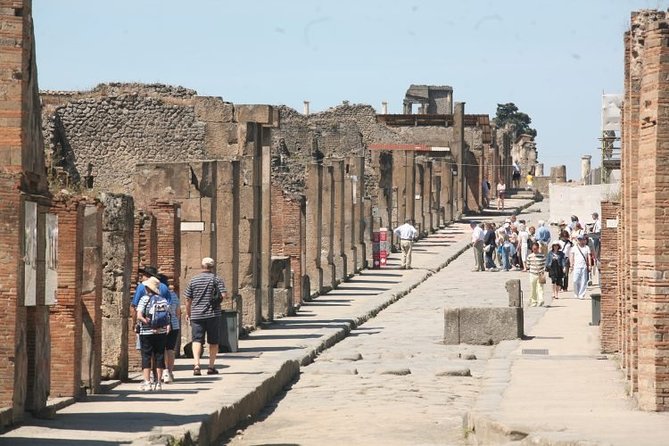 Naples Shore Excursion: Pompeii Independent Half-Day Trip - Transportation and Pickup Details