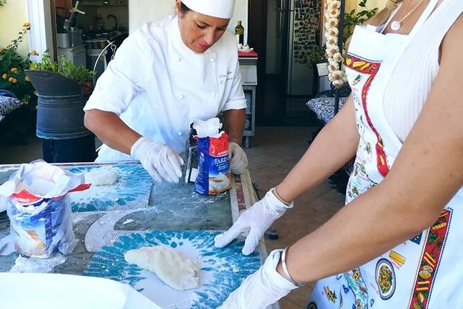 Naples Small-Group Homemade Neapolitan Gnocchi Cooking Class - Meeting and Accessibility Details