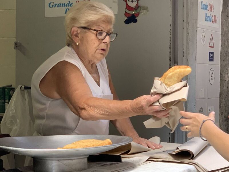 Naples: Street Food and Market Tour - Experience Highlights