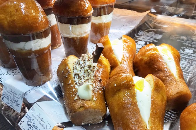 Naples: Street Food and Sightseeing Tour With Local Expert - Authentic Neapolitan Dishes
