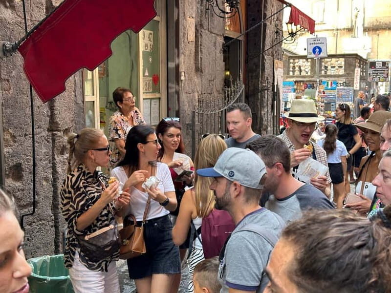 Naples: Street Food, Facts and Sightseeing Walking Tour - Discovering Neapolitan Street Food
