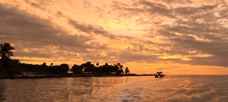 Naples: Sunset Boat Tour With Snacks and Drinks - Inclusions