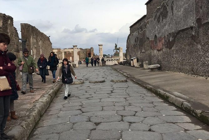 Naples to Positano & 2hrs at Pompeii or ViceVersa - Key Points
