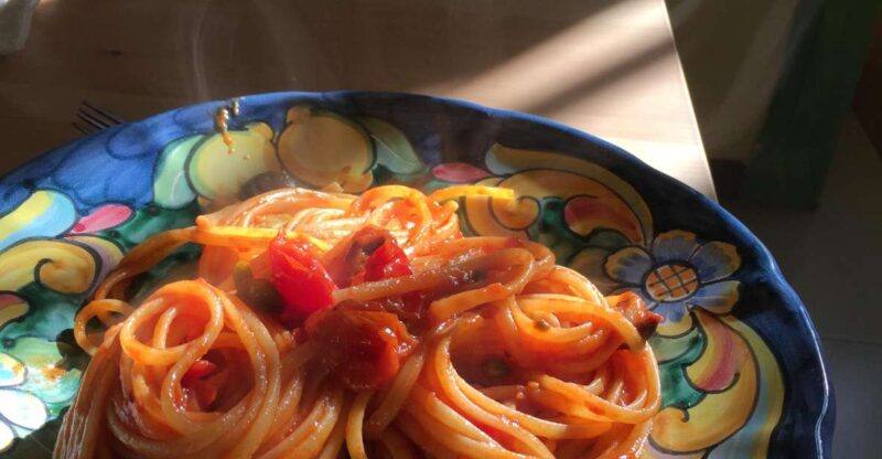 Napoli: Traditional Neapolitan Food Cooking Class - Instruction and Setting