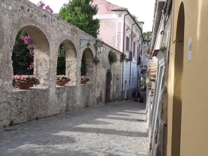 Napoli: Transfer From Napoli to Ravello via Pompeii - Booking and Pick-up Details