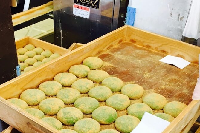 Nara - Craft Beer, Sake & Food Walking Tour - Mochi Shop Visit