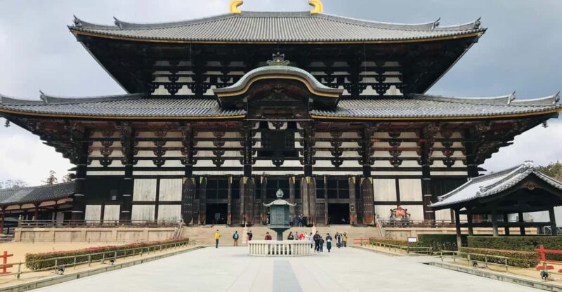 Nara: Essential Private Tour With Deer Park and Temples - Discover the Serene Temples