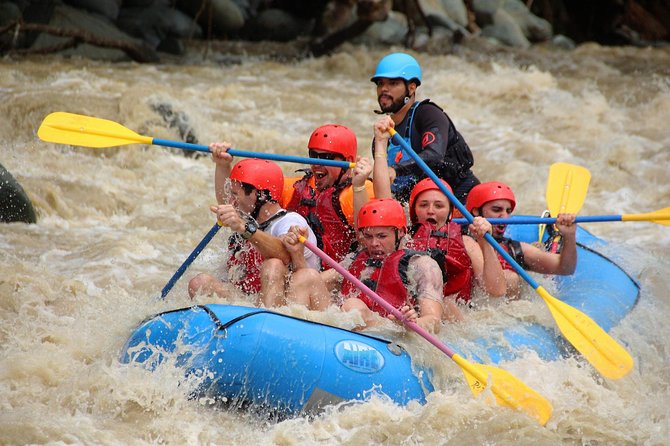 Naranjo River White Rafting Clas III-IV From Manuel Antonio - What to Bring