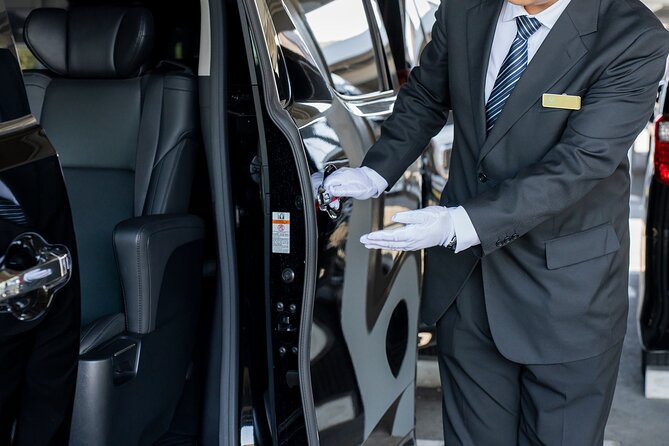 Narita Airport Private One Way Transfer To Center Tokyo (License) - Participation and Accessibility