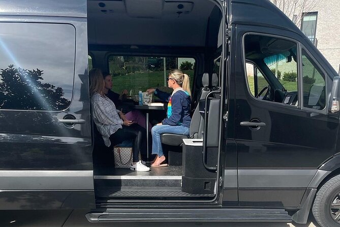 Nashville Airport Private Transportation for 6-13 Passengers - Customer Reviews and Experiences