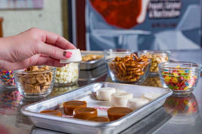 Nashville: Goo Goo Hands-On Chocolate Workshop - Tasting the Classics