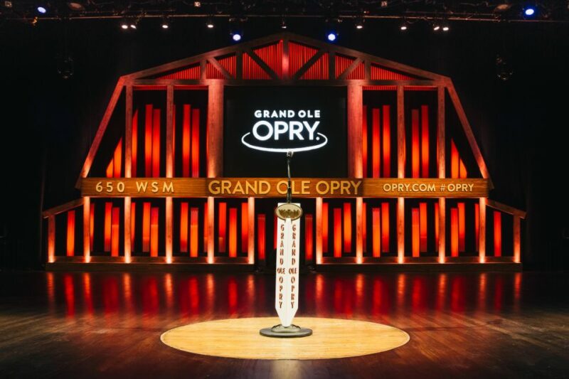 Nashville: Grand Ole Opry Show Ticket - Meeting Point and Items to Bring