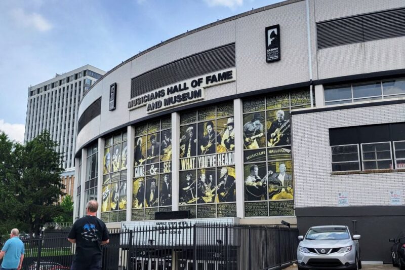 Nashville: Guided City Van Tour - Important Information