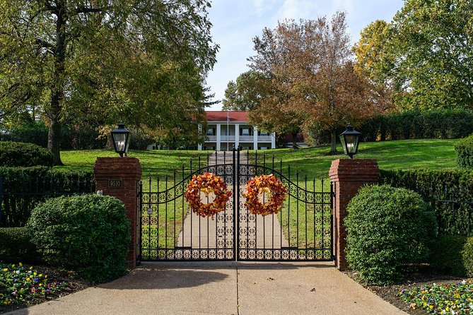 Nashville Homes of the Stars Narrated Bus Tour With 30+ Celebrity Homes - Tour Highlights