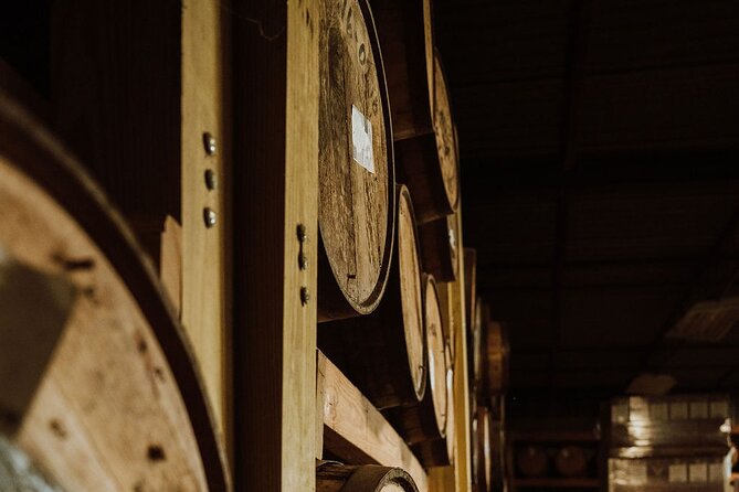 Nashville Hot Chicken & Whiskey Tour - Whiskey Tasting Experience