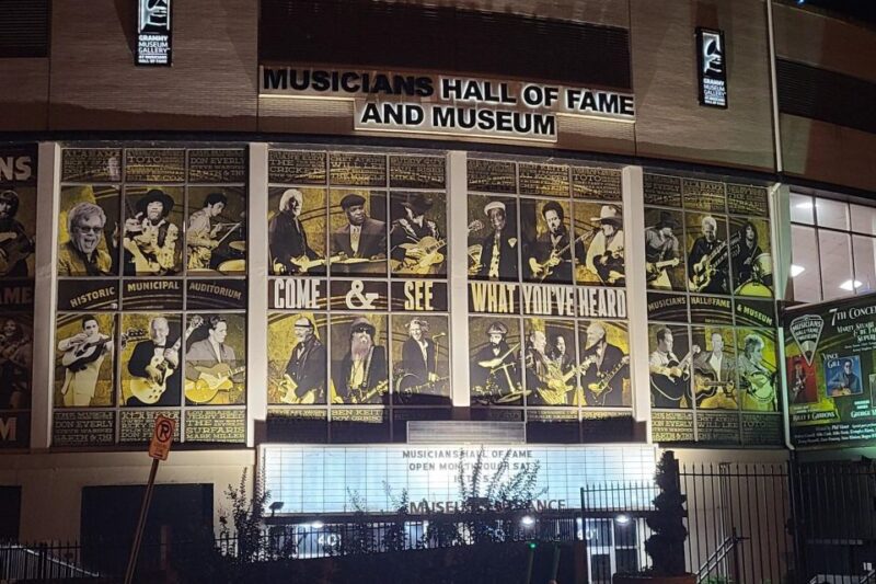 Nashville: Music City Nighttime Trolley Tour - Tour Inclusions