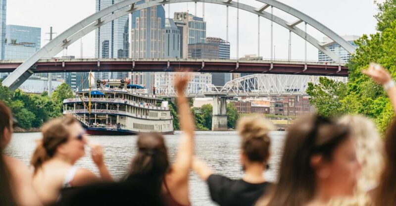 Nashville: Pontoon Party Cruise With a Captain - Highlights and Activities
