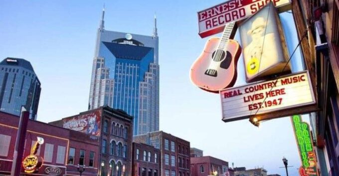 Nashville: Private City Tour With Local Singer-Songwriter - Bicentennial Capitol Mall State Park