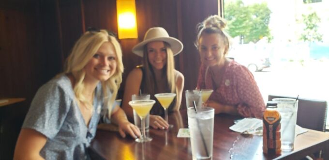 Nashville: Sip N Shop Guided Walking Tour - Pricing and Duration