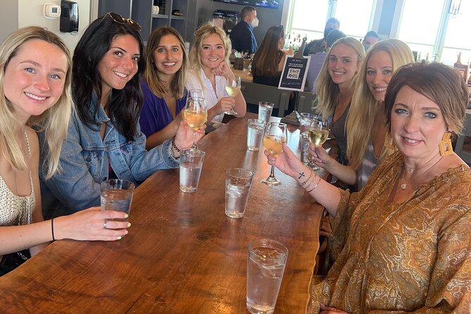 Nashville Sip & Shop Walking Tour With Cocktail, Wine, and Fries - Visiting Stylish Boutiques