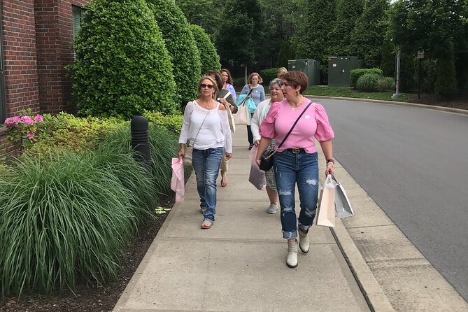 Nashville Sip & Shop Walking Tour With Cocktail, Wine, and Fries - Traveler Reviews and Ratings