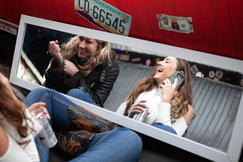 Nashville: Street Art & Instagram Golf Cart Tour - Tour Features