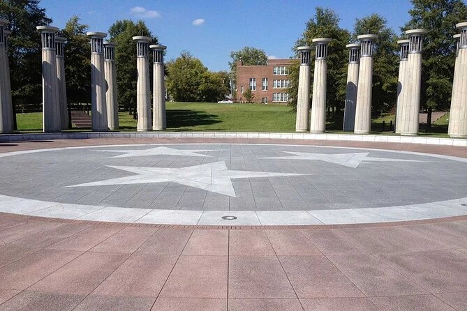 Nashville's Bicentennial Capitol Mall State Park: A Self-Guided Audio Tour - Honoring Tennessees Musical Heritage